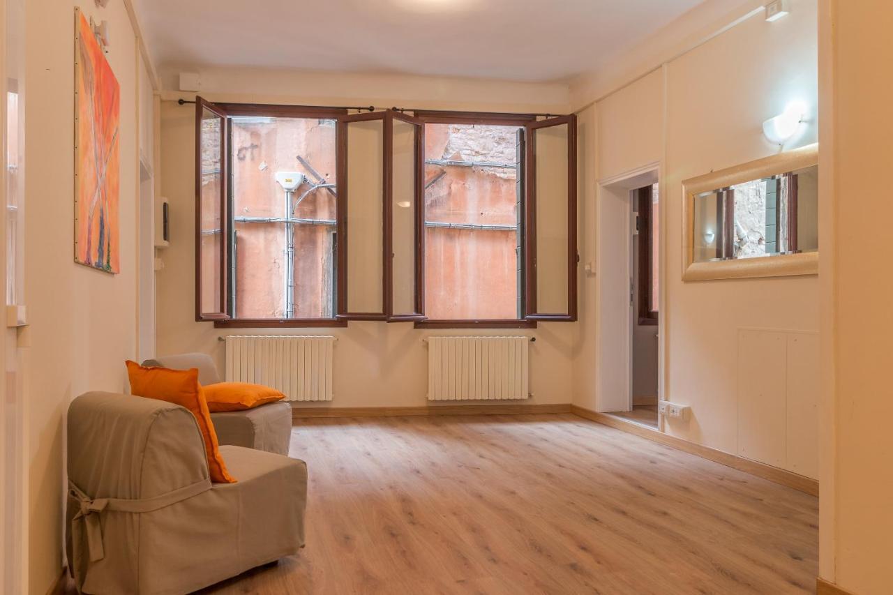 Apartamento Family Colours Close To @rialto Mercato *